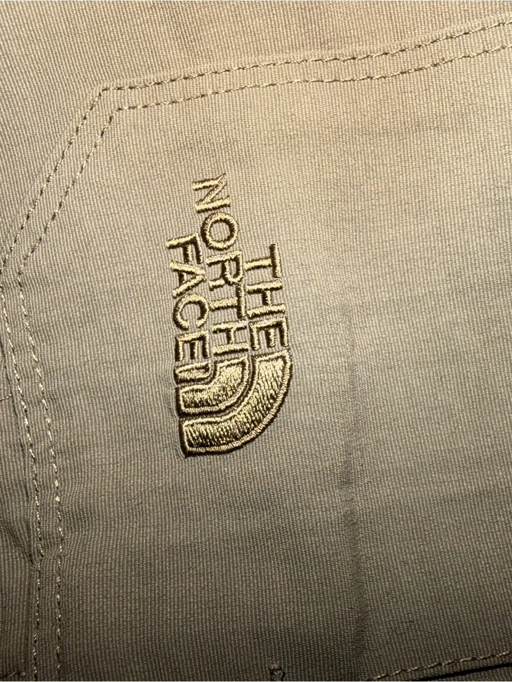 Men's Northface quickdry Cargo Shorts